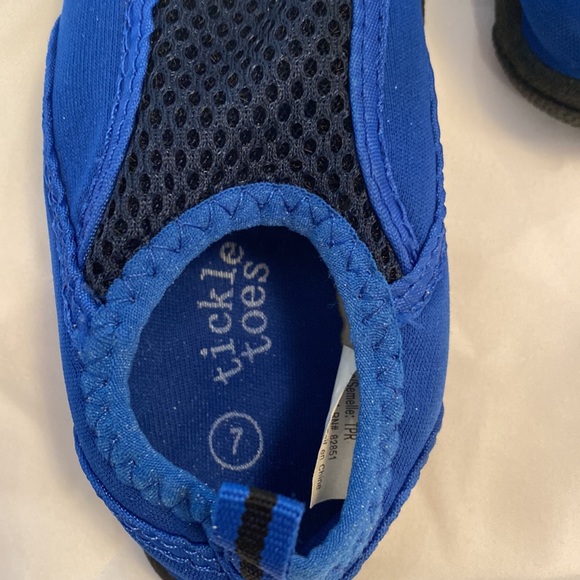 Tinkle Toes Royal Blue Water Shoes Toddler Size 7 - Picture 3 of 4